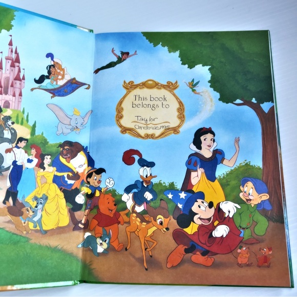 Disney's Winnie the Pooh Children's Book - Picture 5 of 9